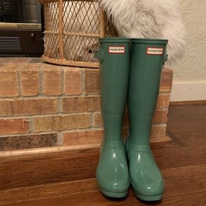 Hunter rain boots 7